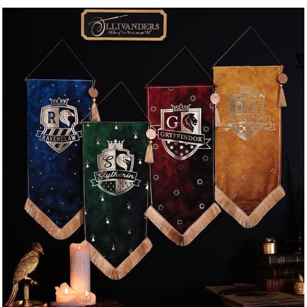 Harry Potter Gryffindor hanging banner