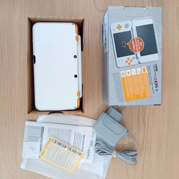 New Nintendo 2DS XL (käytetty)