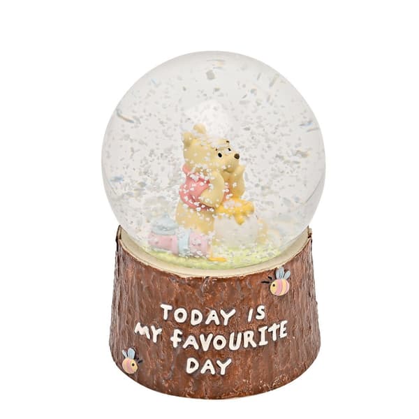 Disney Winnie the Pooh snow globe