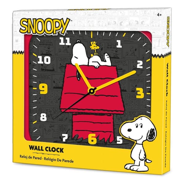Peanuts Snoopy wall clock