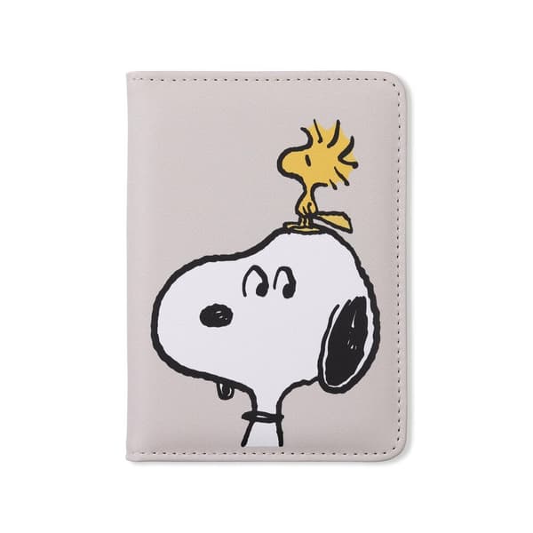 Peanuts Snoopy passport holder