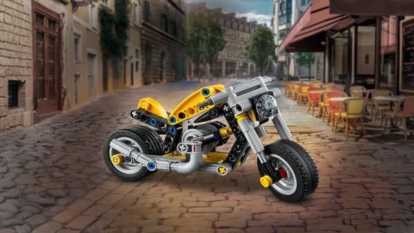LEGO® Technic Keltainen moottoripyörä 42225