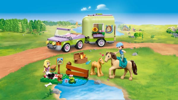 LEGO® Friends Hevos- ja varsatraileri 42695