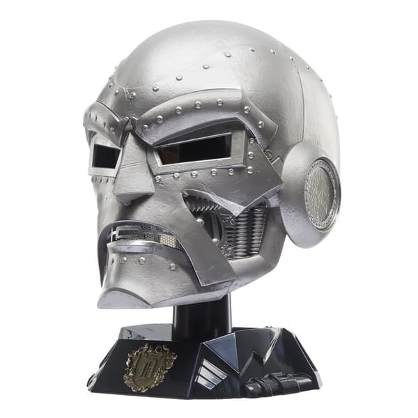 Marvel Legends Series Doctor Doom Premium Roleplay