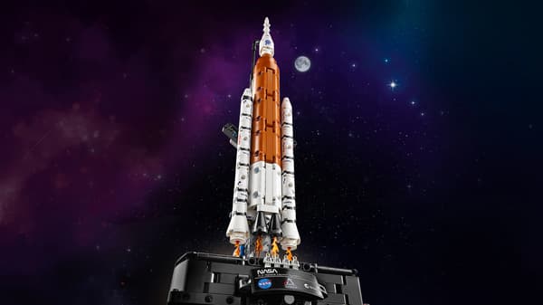 LEGO® Technic NASA Artemis Space Launch System -raketti 42221
