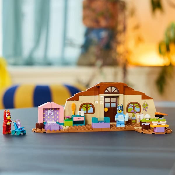 LEGO® Bluey Koulu Rustyn ja Blueyn kanssa 11221