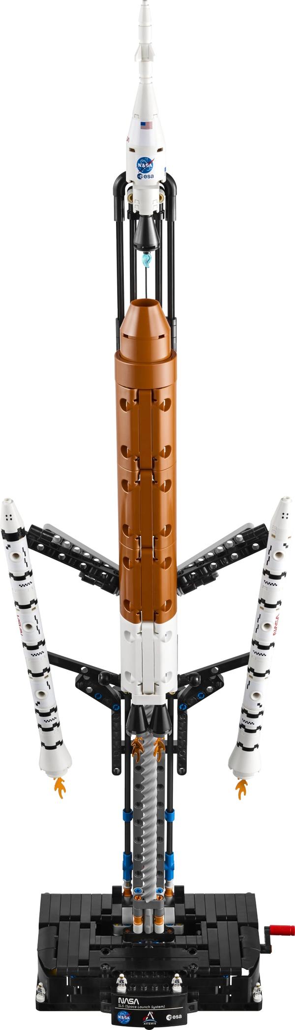 LEGO® Technic NASA Artemis Space Launch System -raketti 42221
