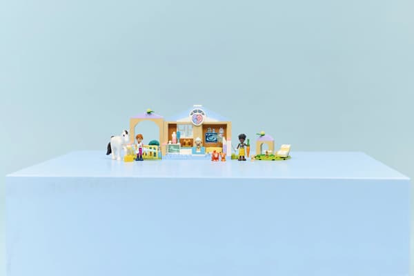 LEGO® Friends Dyreklinik 42696