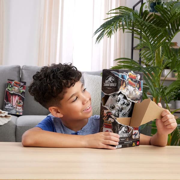 Jurassic World Dino Reveal Concavenator