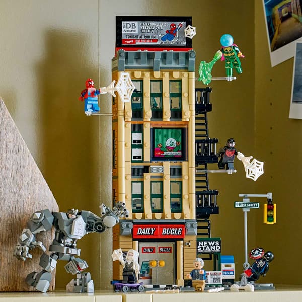 LEGO® Marvel Spider-Man mot Mysterio: Daily Bugle 76342