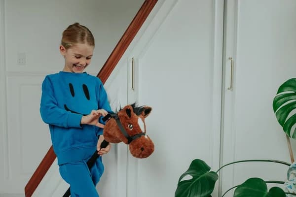 KREA keppihevonen tummanruskea
