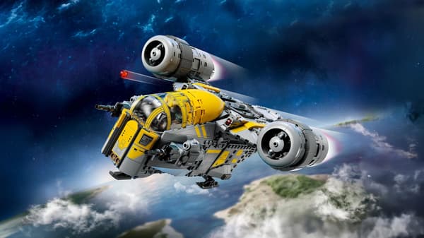 LEGO® Star Wars™ The Razor Crest™ 75447