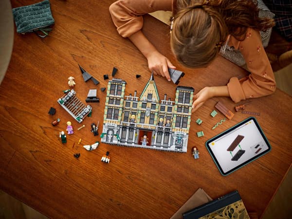 LEGO® Harry Potter™ Malfoys herrgård 76453