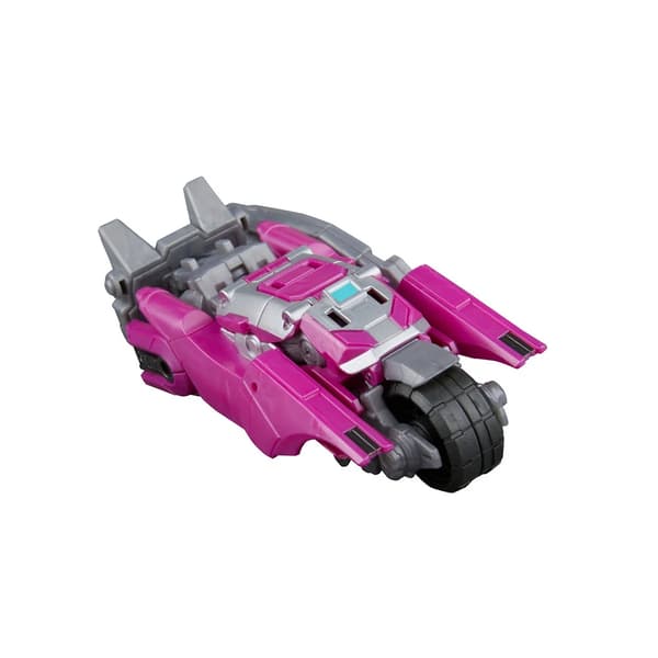 Transformers Studio Series Deluxe Class Elita-1