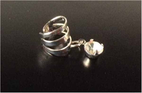 Silver Earcuff Ear Cuff Örhänge med Hängade Vit Rhinestone