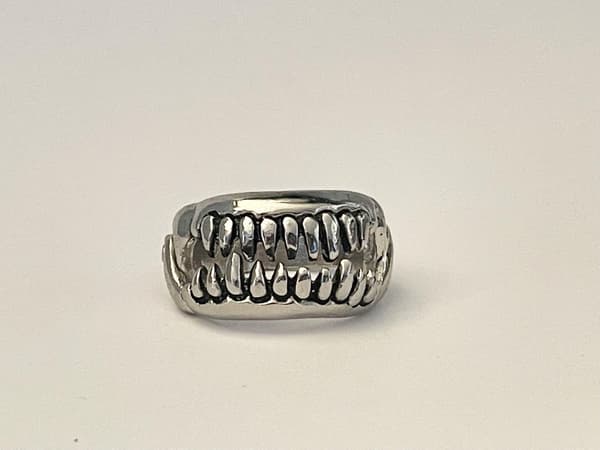 Cool Silver Ring - Mun med Tänder / Djävulens Tänder - Stl 20,5