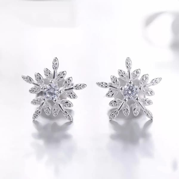Silver Stud Örhängen - Blomma / Snöflinga med Vit CZ Kristall
