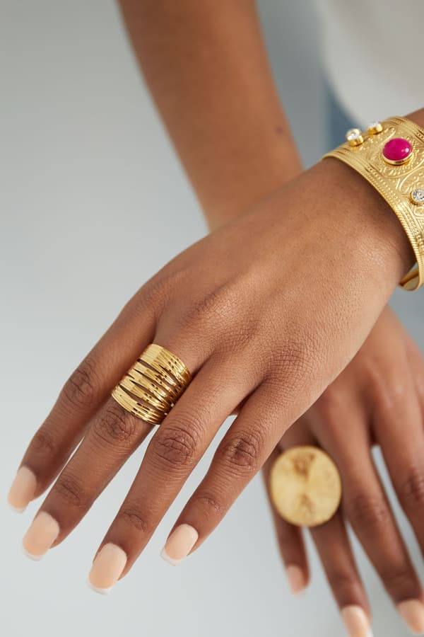 Bred Blank Statement Ring i Rostfritt Stål - Guld - Justerbar