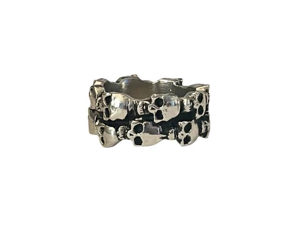 Cool Silver Ring med Döskallar / Dödskallar i 2 Rader - Stl 21