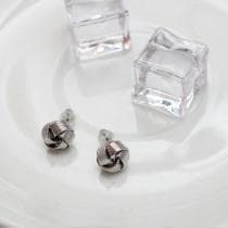 Silver Stud Örhängen - Mönstrad Knut