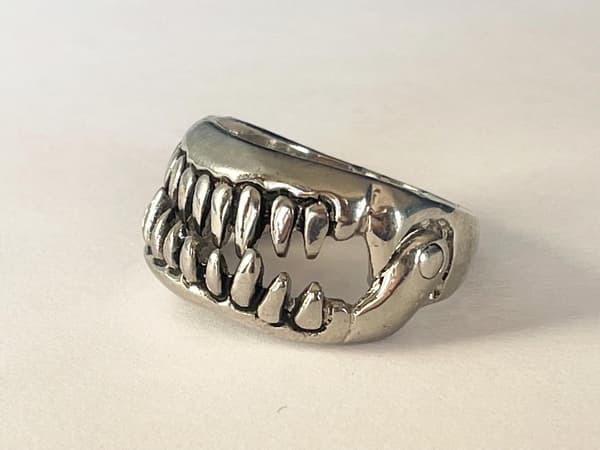 Cool Silver Ring - Mun med Tänder / Djävulens Tänder - Stl 20