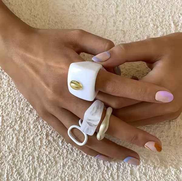 4-pack Boho Ringar i Olika Mönster & Utföranden i Vitt, Beige & Guld