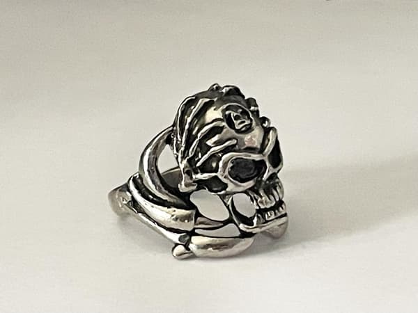 Cool Silver Ring med en Döskalle / Dödskalle - Stl 21