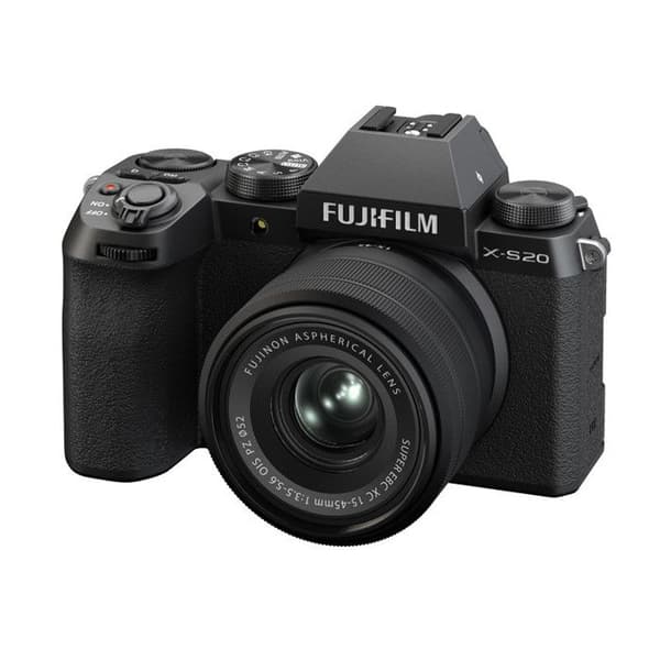 FUJIFILM X-S20 MUSTA + 15-45mm