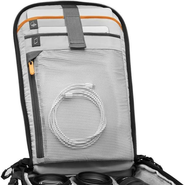 LOWEPRO Flipside BP 300 AW III -reppu Musta