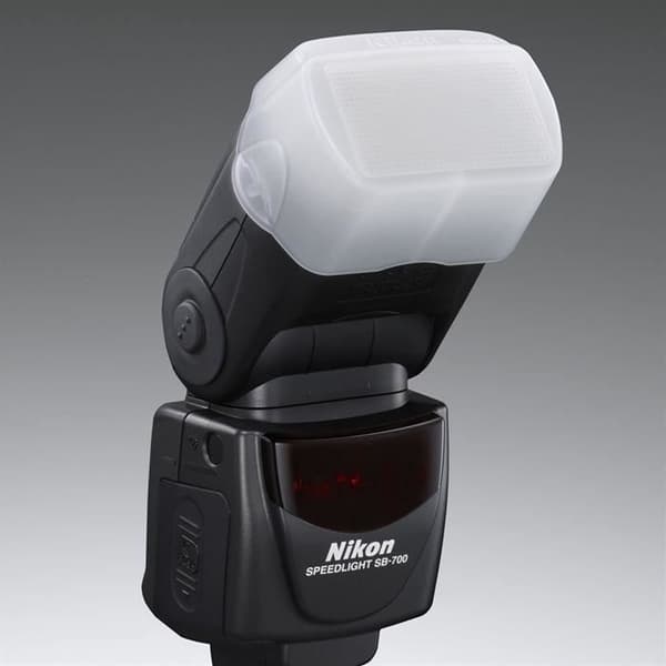 NIKON FLASH SB 700
