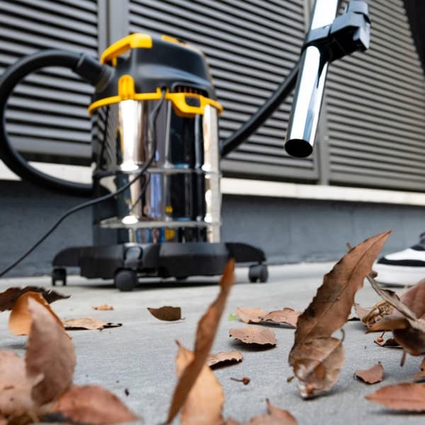 STANLEY SXVC30XTDE Vacuum Cleaner 1600W