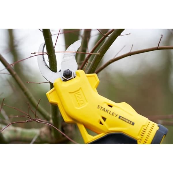 Stanley Fatmax Cordless Electric Pruner - SFMCPP32B-XJ - 18V - 32 mm Cutting Capacity - Battery Not Included