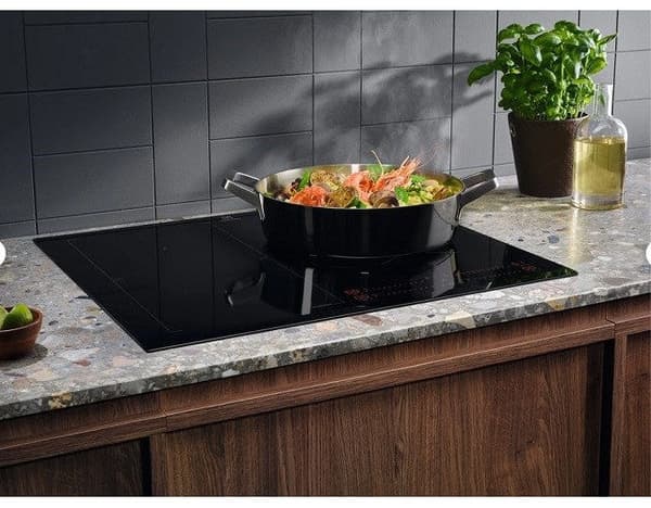 ELECTROLUX Induction Hob CIS62450