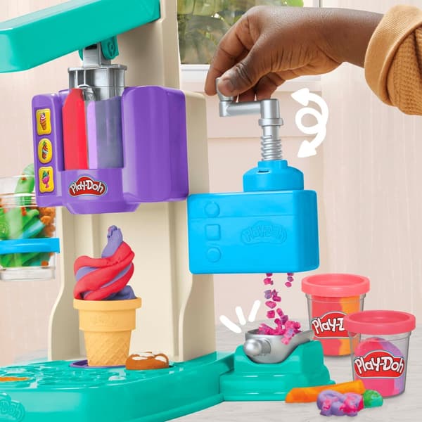 Play-Doh Rainbow Ice Maker Playset