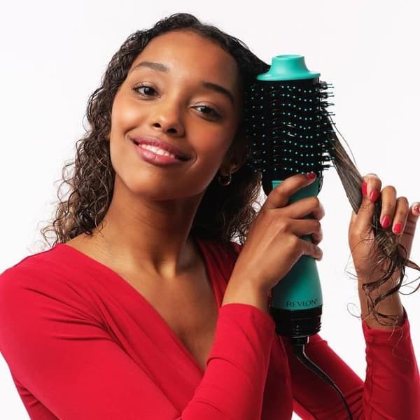 REVLON Volumizing Drying Brush - Teal Blue - Ionic Technology - 2 Speeds, 3 Heat Settings
