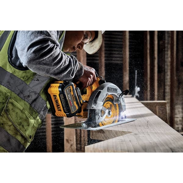 DeWALT DCS573NT-XJ Portable Circular Saw 190 mm