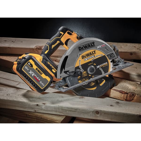 DeWALT DCS573NT-XJ Portable Circular Saw 190 mm