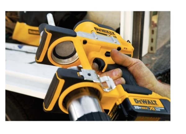 DeWALT DCGG571M1 Power Grease Gun