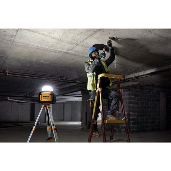 DeWalt Cordless Construction Spotlight 18V 5000LM