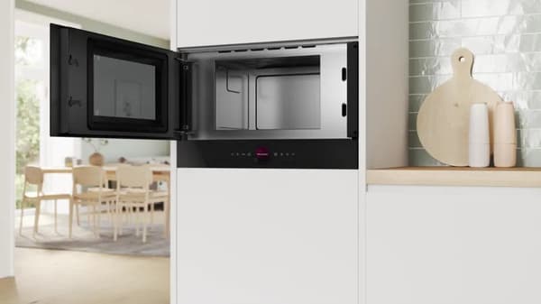 BOSCH Built-in Microwave 21L 900W Black BFL7221B1