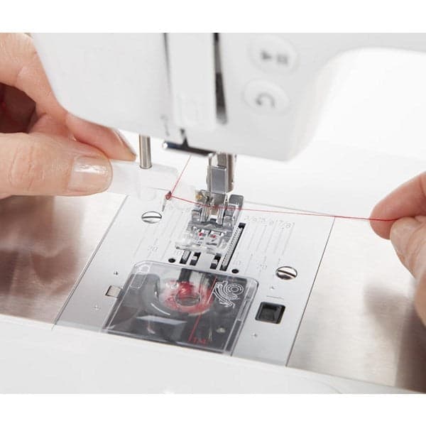 Singer Featherweight Sewing Machine C240