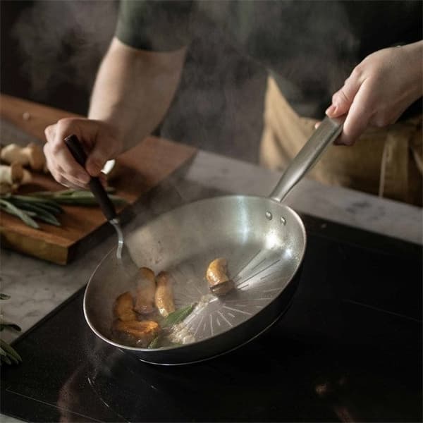 Fiskars All Steel All-purpose Pan Round 24 cm