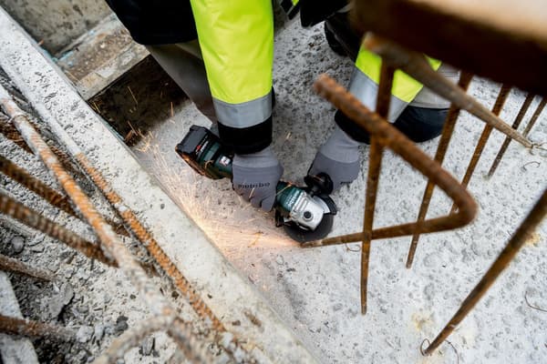 Metabo W 18 L 9-125 Quick Set Angle Grinder 125 mm
