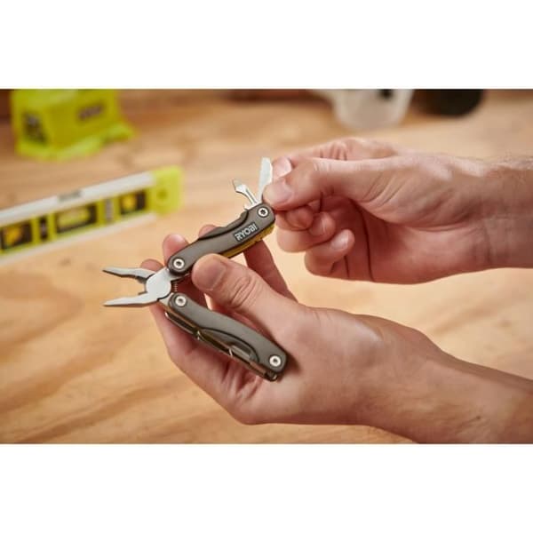 RYOBI 14-in-1 Multi-Tool - Pliers, Scissors, Knife, Screwdriver