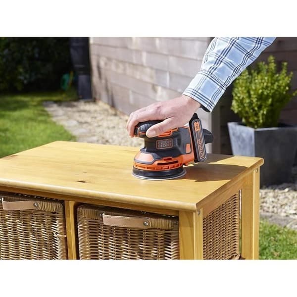 BLACK+DECKER BDCROS18N 18V Cordless Random Orbital Sander - 125 mm - Includes 3 Sanding Discs