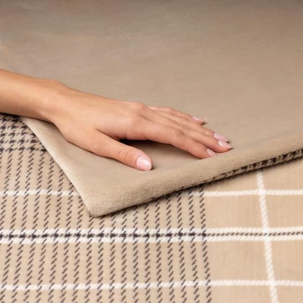 Imetec Heated Blanket - 180x140 cm - 6 Temperature Settings - Adapto Technology - Washable