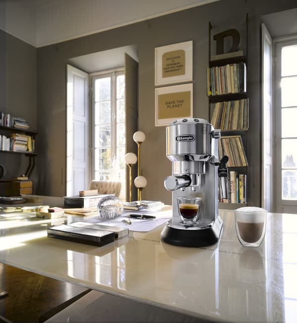 De'Longhi Dedica Style EC 685.M Espresso Machine 1.1L