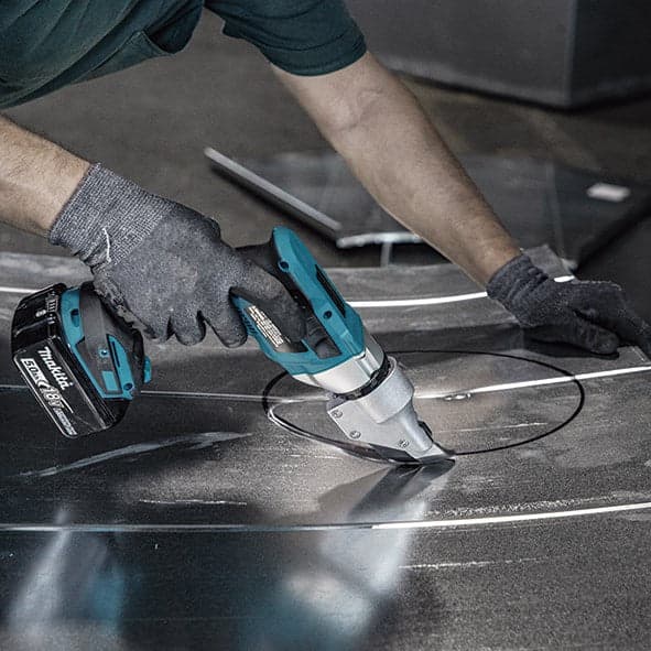 Makita DJS131Z Sheet Metal Shears 18V