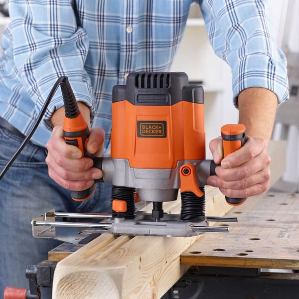 Black & Decker KW1200EKA-QS Router/Trimmer
