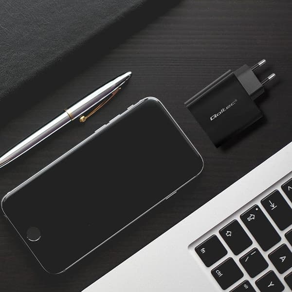 Qoltec 52381 Super Quick PD Charger 1xUSB-C 1xUSB 90W 5-20V Black